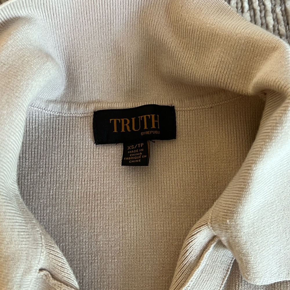 Truth top - Picture 2 of 2